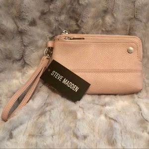 Steve Madden Blush Wristlet NWT